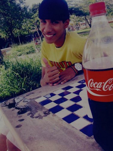 Dificil não é lutar por aquilo que se quer, e sim desistir daquilo que se mais ama.
By:Bob Marley