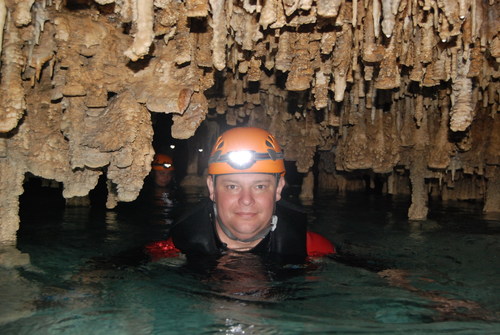 farmersk's profile picture. Landwirt. Direktvermarkter. Metzger aus Passion. Manchmal Weltenbummler. Manchmal Bayer.