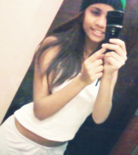 Ficar preso ao passado não vai fazer com que o tempo volte para trás, por isso siga em frente e aproveita a vida *-*