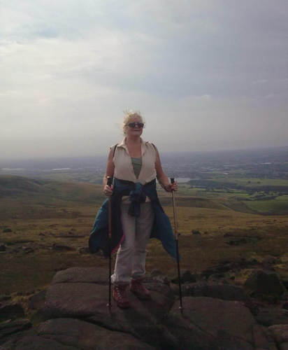 aged 76 married. Hobbies travel, reading, theatre, cinema and walking and family getting together. What a joy to have wonderful family members.