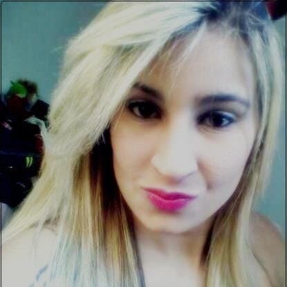 Viver é coisα α mαis rαrα do mundo. Α mαioriα dαs pessoαs αpenαs existe.
