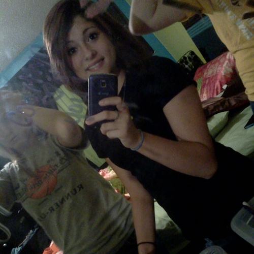 Ppl call me madi, thats all yu needa no. follow me!