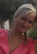 JanineLinders's profile picture. Founder and owner Cenzi.nl | Young entrepreneur | Accountmanager | Love to travel and playing piano | https://t.co/7inu8AsScI