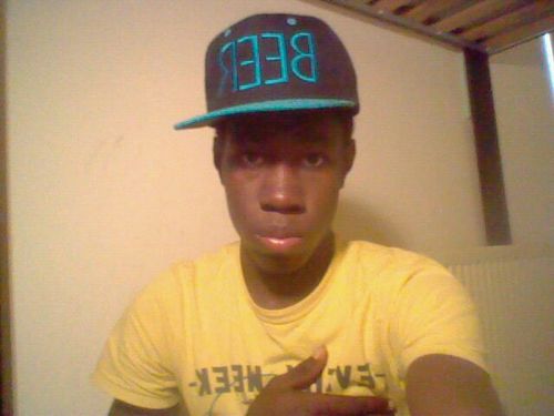 @Crooks_ @Hefbundy @BugattiBeez @Drizzy_News @LilWeezy_News @Eminem #@50cent_News