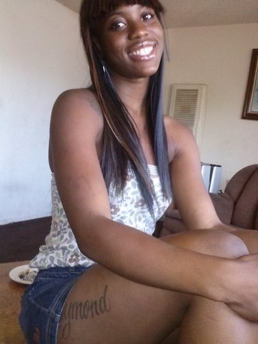sexci as hell i have ah coke bottle shape nd mah ass is shaped juss like ah heart lol