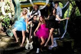 twitter: sobre miss xv lo mejor de nickelodeon  
dedicado a los mejores protagonistas para mi preferida  es obvio Paulina goto PD tambien me gusta mucho grachi