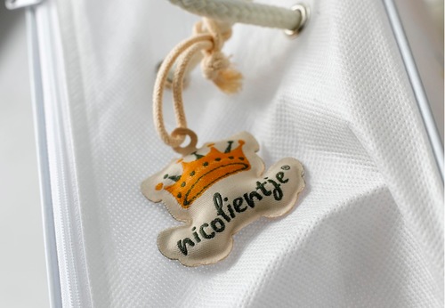 Nicolientje een exclusief Nederlands merk met een prachtige collectie baby- en kinderproducten waaronder de mooiste kinderboxspringbedden! Dutch Design