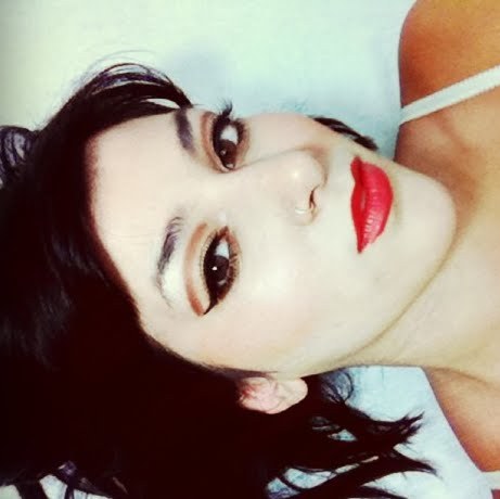 alamedavintage's profile picture. Be unique. Shop vintage. Get LA style from the '50s thru '90s. From Pin-Up Girl to Hipster Glam, we've got it.