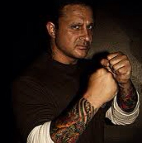 EVIL_Kash's profile picture. Hey its (The FIRST and active) Kid Ka$h (RP) news flash, YOUR ON MY PAGE BITCH GTFO employed in @TWE_RP