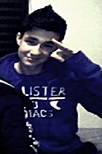 Cadê minha bio ? o.o
se quiser saber mais segue que eu sigo de volta :p .