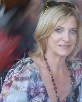 Author speculative fiction. STARSEED,  WiDo Publishing.    Yoga Teacher.  Love Weird/Creatives. Be the Change.
Avid reader.