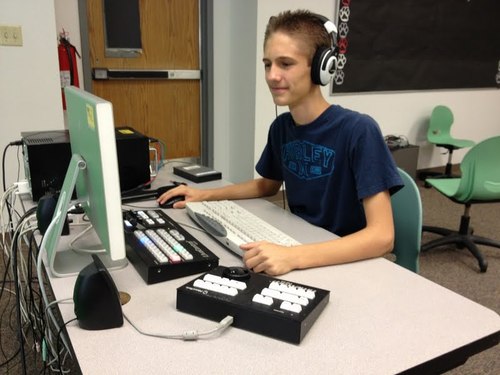 Mesa Public Schools Systems Support Analyst. Former RMTV Executive Producer. RMHS Class of 2015 Grad. ASU 2022.