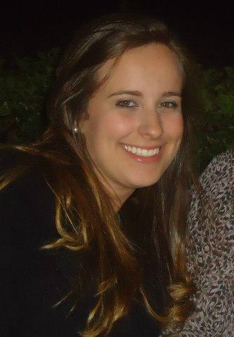 Quem tem que querer é você , quem tem que ir atrás é você, então, lute, brigue, batalhe, e passe por cima de tudo, você é capaz... :)
