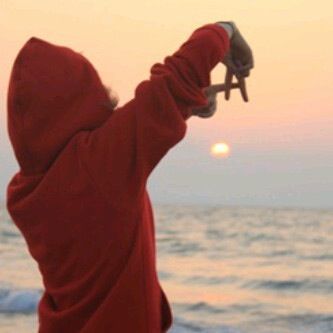 جميلة هي الحياه
