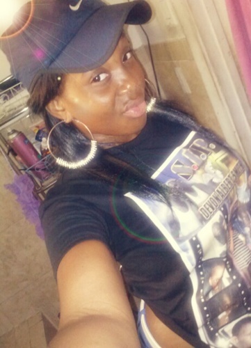 Aye Yall Go Follow My BestFriend @LowKeyyRiah My Bitch Ganstaa @ILoveMy_23's & My Sis Pooh @_TrueJacksonVP_ シ Rip Twinn ♥