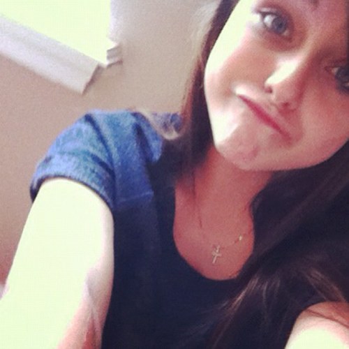 babycakes1561's profile picture. Follow me I follow back:)