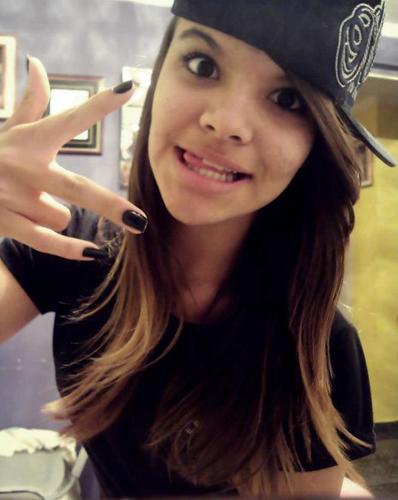 E ela nem faz idéias da inveja que faz. Porque ela é tão ela e as outras são todas iguais. ♪ [aa] sou do @_MrJean , vou casar com ele u.u '