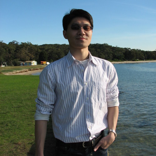 smokystone's profile picture. 翻越栅栏，跨越隔阂，奔向自由