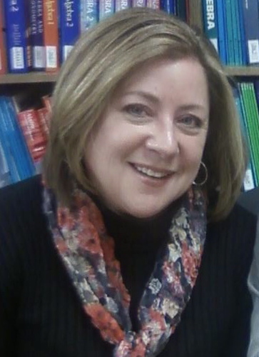 lynn_reads's profile picture. Reading Teacher, Quilter, Golfer (and technology learner :)