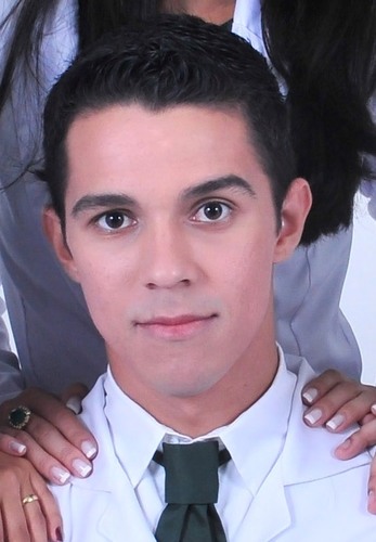 Jr_camppos's profile picture. - Justo quando a lagarta achava que o mundo tinha acabado, ela virou uma borboleta - ^^