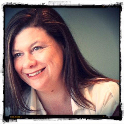 Lawyer@Hall&Wilcox Melbourne (property, planning & environment), cook, eater, yogi, art collector, Mother.