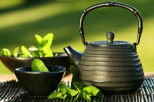 We sell various, high-quality, low price of tea leaves. Such as Oolong tea, Pu erh tea, GOJI, black tea, green tea, jasmine tea ...