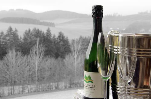 HoherKnochen's profile picture. Lassen Sie den Alltag einfach hinter sich und genießen Sie in Ihrem Urlaub die schöne und entspannende Bergwelt mit Ihrer frischen Luft.