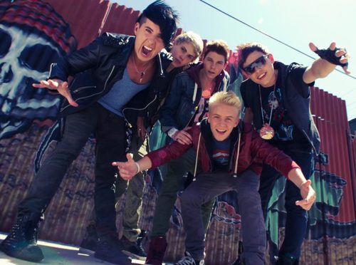 I love @AfterRomeoMusic!!  @BilanOfficial are my heroes!! 3