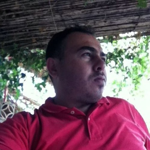 adnanhamas's profile picture. 