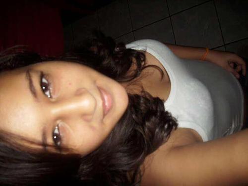 Canceriana - Chata e Legal -  FLAMENGUISTA - Louca Mais Sei Ajudar os outros -  I Love Música - Pizza - Tímida - Sensível - Simpática - Eu sou assim e vc? *-*