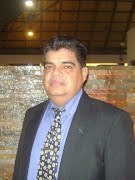 Profesor universitario con mas de 25 años de experiencia laboral en el campo de la informatica.  Egresado de la Universidad Tecnológica de Panamá.