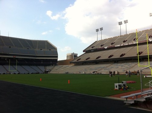 Beezy2389's profile picture. 