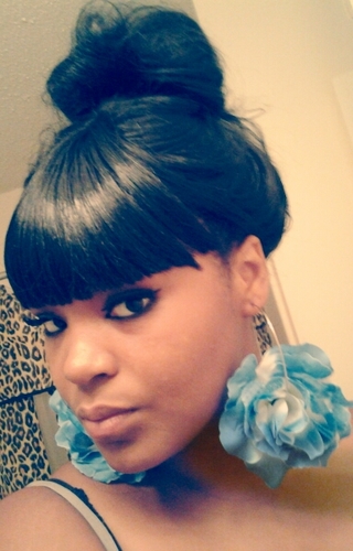 She got dat million dollaaa $$$