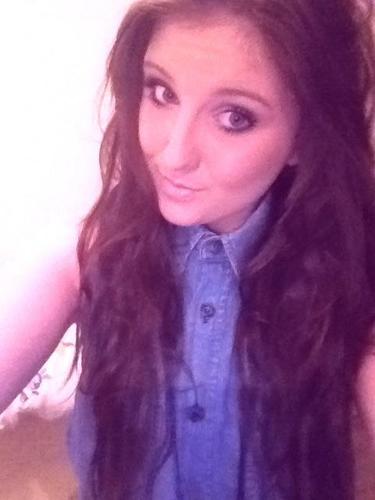 Sometimes the smallest things in life have the biggest meanings 
 Instagram - SineadHills