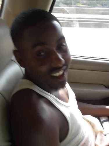 #teamClutchin #teampickyPickyNigga #teamZipuUp #GMG get money gang #IllsqueezeYou BURR BURR BURR!! Follow me