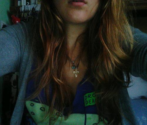 Hai i'm alice (in wonderland lol its true),15/03/96,skateboarding, SWS RTR BLINK182 SUM41 BMTH RHCP AAR YM@6 AB BVB ETC..Live fast drop dead!Aragon is sexy..