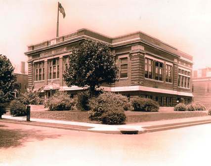 BellevillePL36's profile picture. Main Library:(618)234-0441  
Hours: M-Th 9:00am - 8:00pm  
Fri-Sat 9:00am - 5:00pm 
Branch:(618)233-4366 
Hours: M, W ,Sat 9:00am -5:00pm  
T & Th Noon - 8:00pm