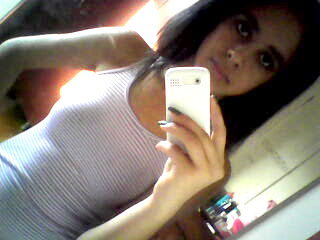 f_fer12's profile picture. 