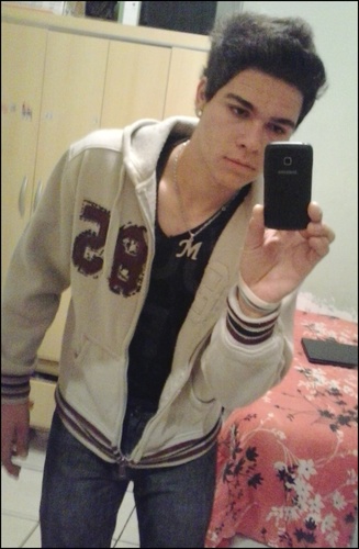 17 ANOS , FEIO , SAO PAULINOO ATE O FIMM  ,, FUNK MEU LAZER  : )  TA BOMBANDOO TA BOMBANDOO ♫♪ '