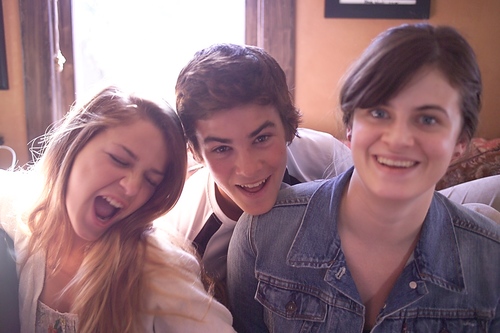 bw144's profile picture. Farther of four .