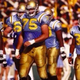 Jesuit High School ‘91, UCLA Football 91-95, OL Coach VYDL Premier OL Academy @vydlperformance, Texas Tech 🏐Dad/ Umass 🏈Dad