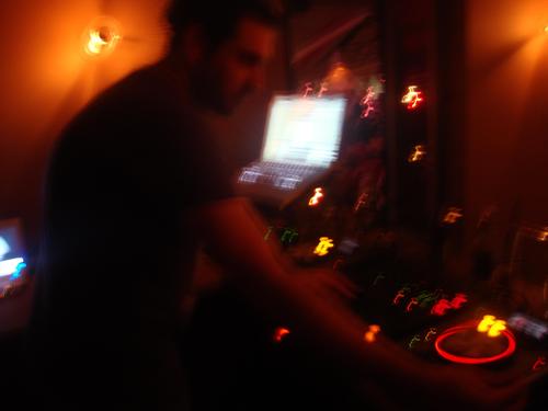 DjBIllyT's profile picture. Music is...tok tok tok!!!