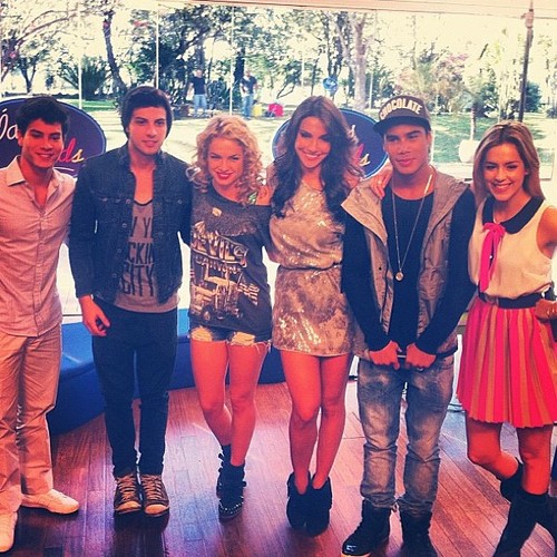 Ser #Rebelde é uma coisa que não terá fim e que nunca vai acabar! E isso é nosso Orgulho! Por isso Gritamos: #REBELDE #PARA #SEMPRE