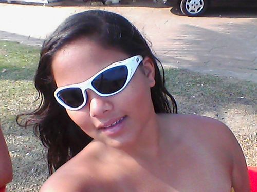 A amizade desenvolve a felicidade e reduz o sofrimento, duplicando a nossa alegria e dividindo a nossa dor.