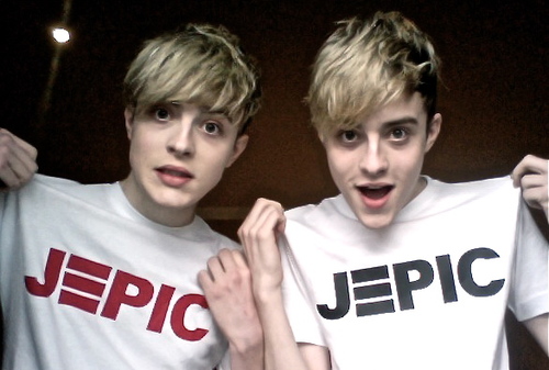 I love Jedward and Austin Mahone so much *-*  they are so cute :* :* :*
