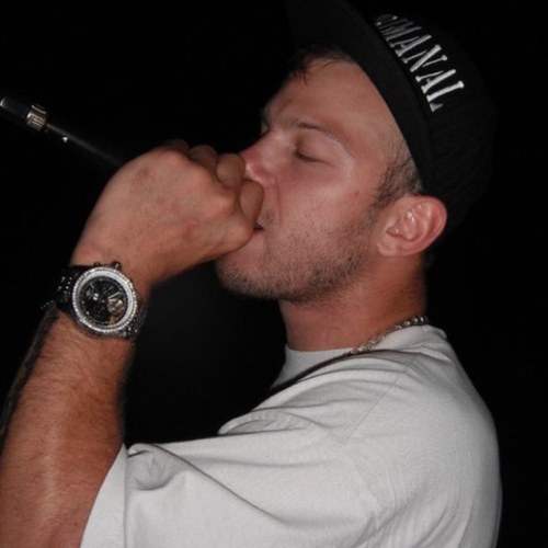 EmceeCrimanal's profile picture. My love of music keeps me alive 
Drum and Bass is the movement 
Positive vibes how I roll 
Kush is what I smoke  
4stroke Racer