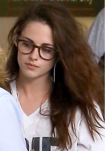 Sarcastica! Sou rude e durona. E ninguém vai derrubar esta garota.  // Twilighter e Robsten_lover