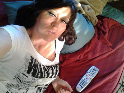 snowbunni_420's profile picture. im a SURVIVOR of Domestic Violence @its worst i was shot twice in the head w/my 2yr old son on mylap i believe God kept me here 2 get my story out