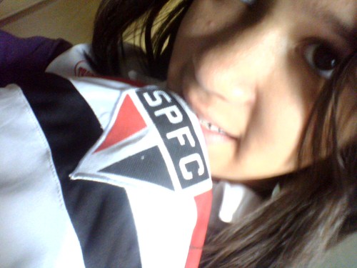 Oiie só sou uma menina Mimada e Muito Cinpática
me Sigam que sigo de louta!!
Beijinhos