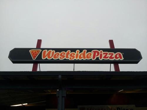 Westside Pizza Arcata
600 F Street Arcata, CA 95521  -  
2 Slices and a Fountain Soda for 4 dollars! Everyday from 11am-3pm.